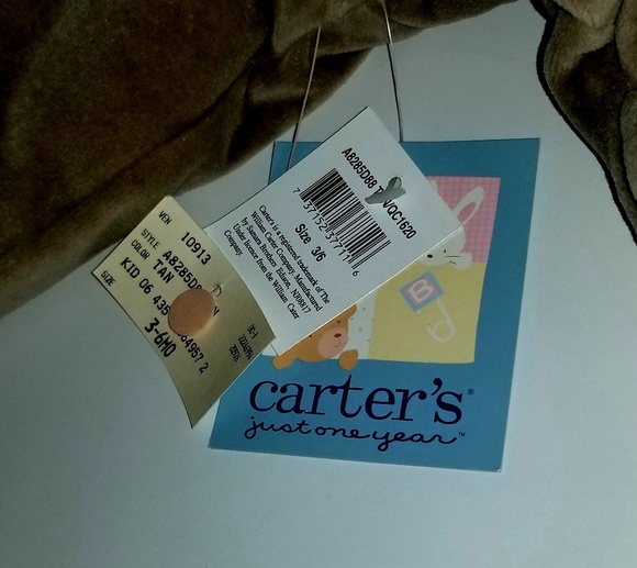 ** SOLD ** Carter's snowsuit - Picture 6 of 7